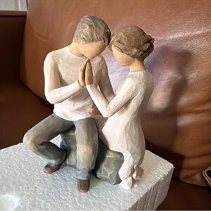 Willow Tree Hand-in-Hand “Around You” Couple New in box orig. $62.99